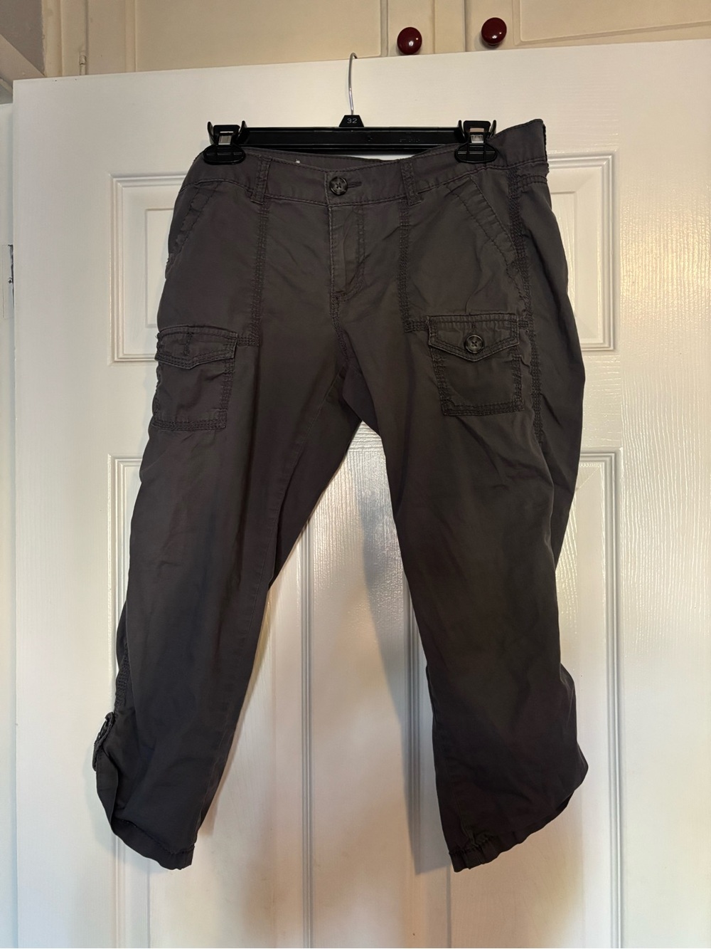 SO Men's Dark Gray Cargo Capris